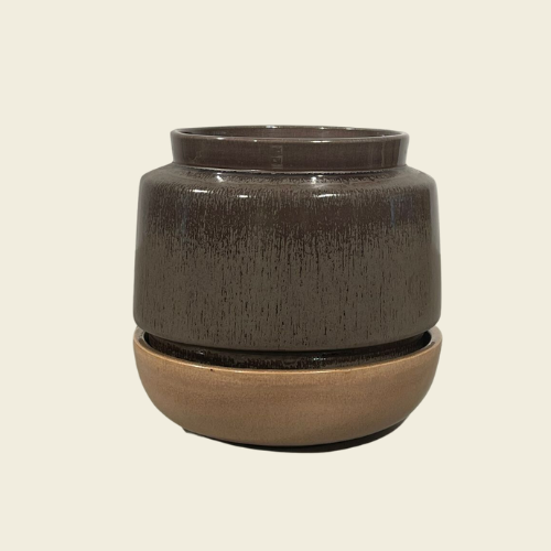 Bloempot bruin met beige schotel