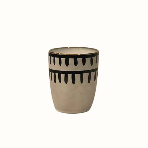 Bloempot wit met zwarte details